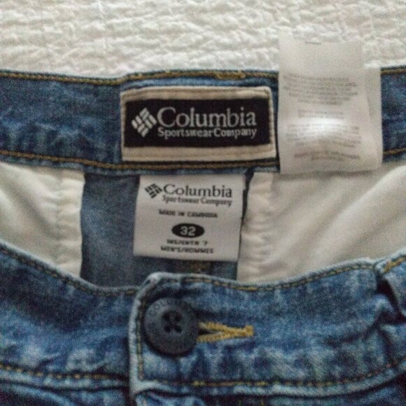 Vintage Columbia bluejean cargo shorts - Picture 3 of 4